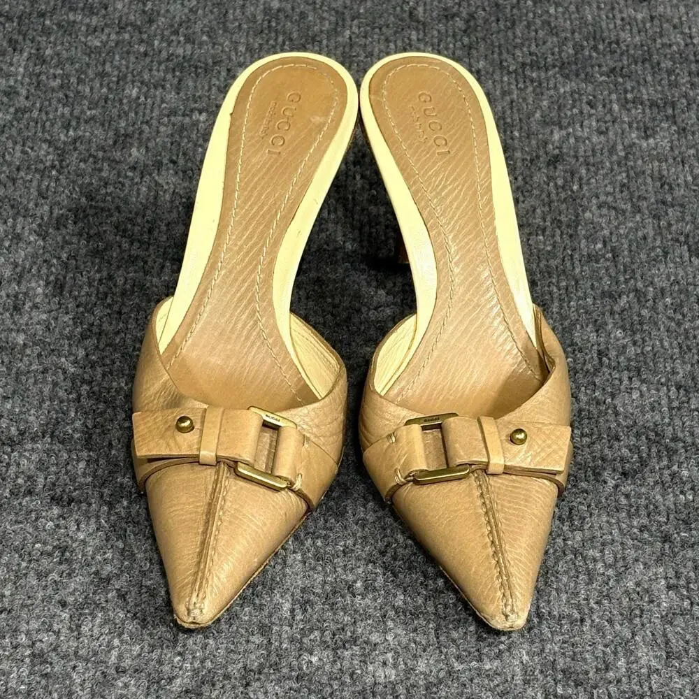Gucci Shoes Womens 5.5 Beige Leather Pointed Toe Leather Mule Heels Buckle Italy